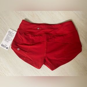 Lululemon BNWT size 2 red lined speed up womens short with back zip pocket